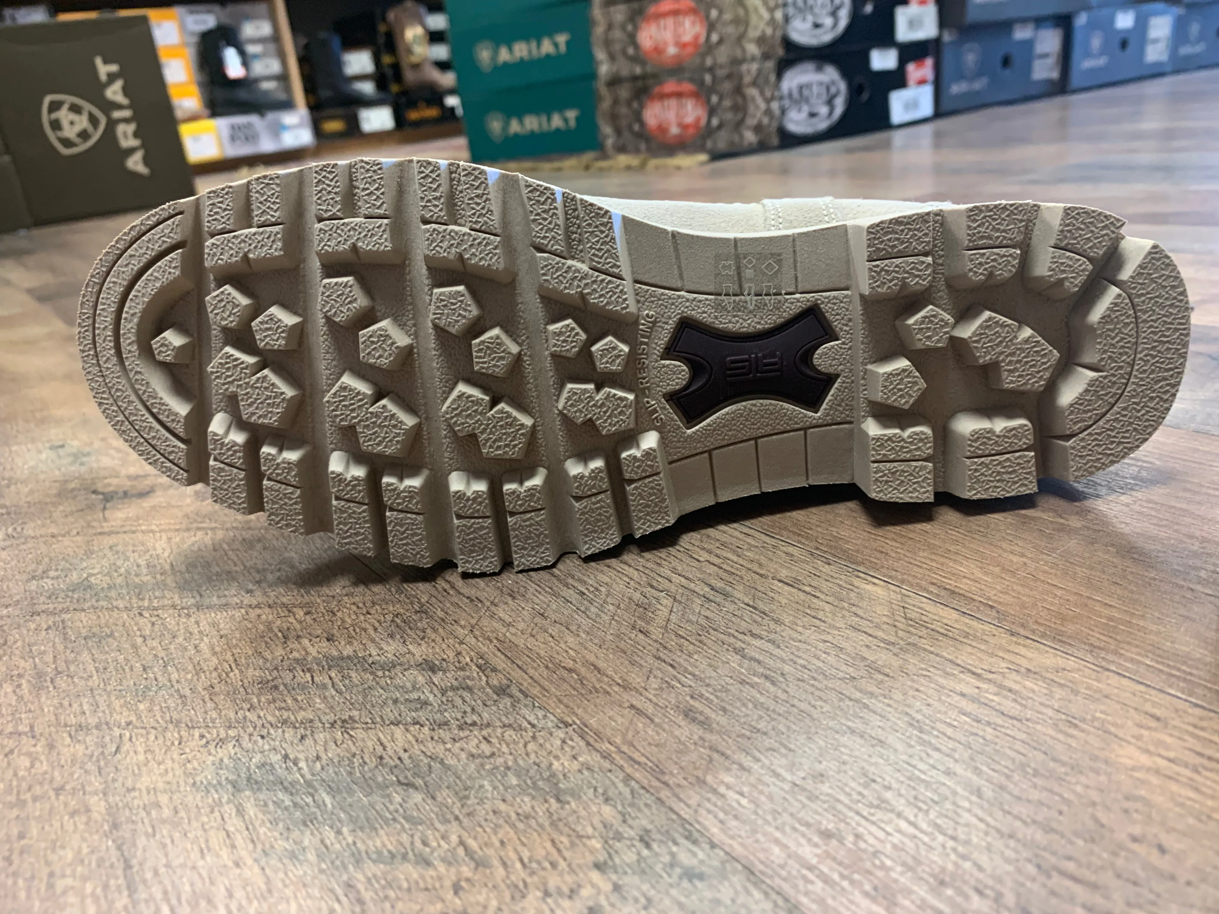 ARIAT WOMEN'S WEXFORD LUG BOOTS - ROUND TOE