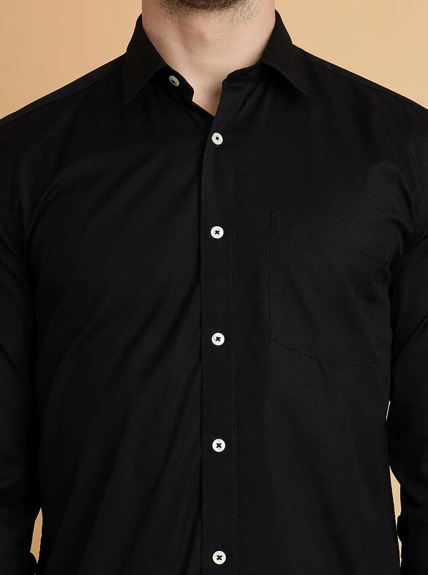 Black Solid Slim Fit Semi Casual Shirt | JadeBlue