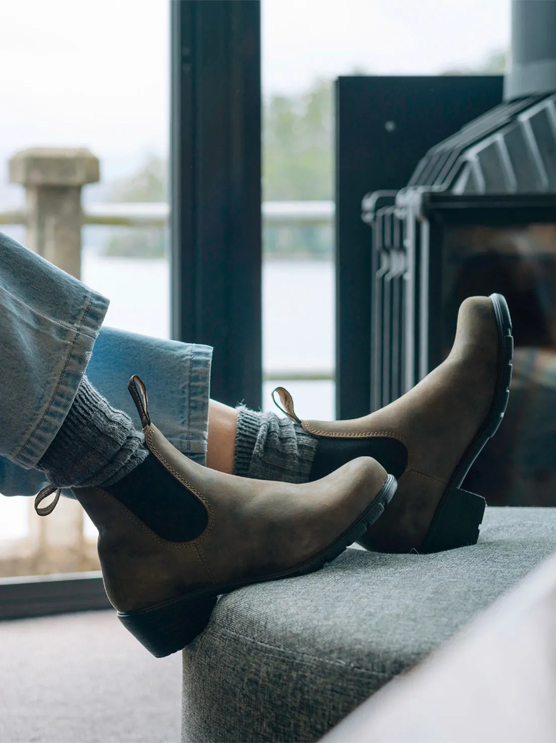Blundstone - 1677 Womens Heeled Chelsea Boot - Rustic Brown