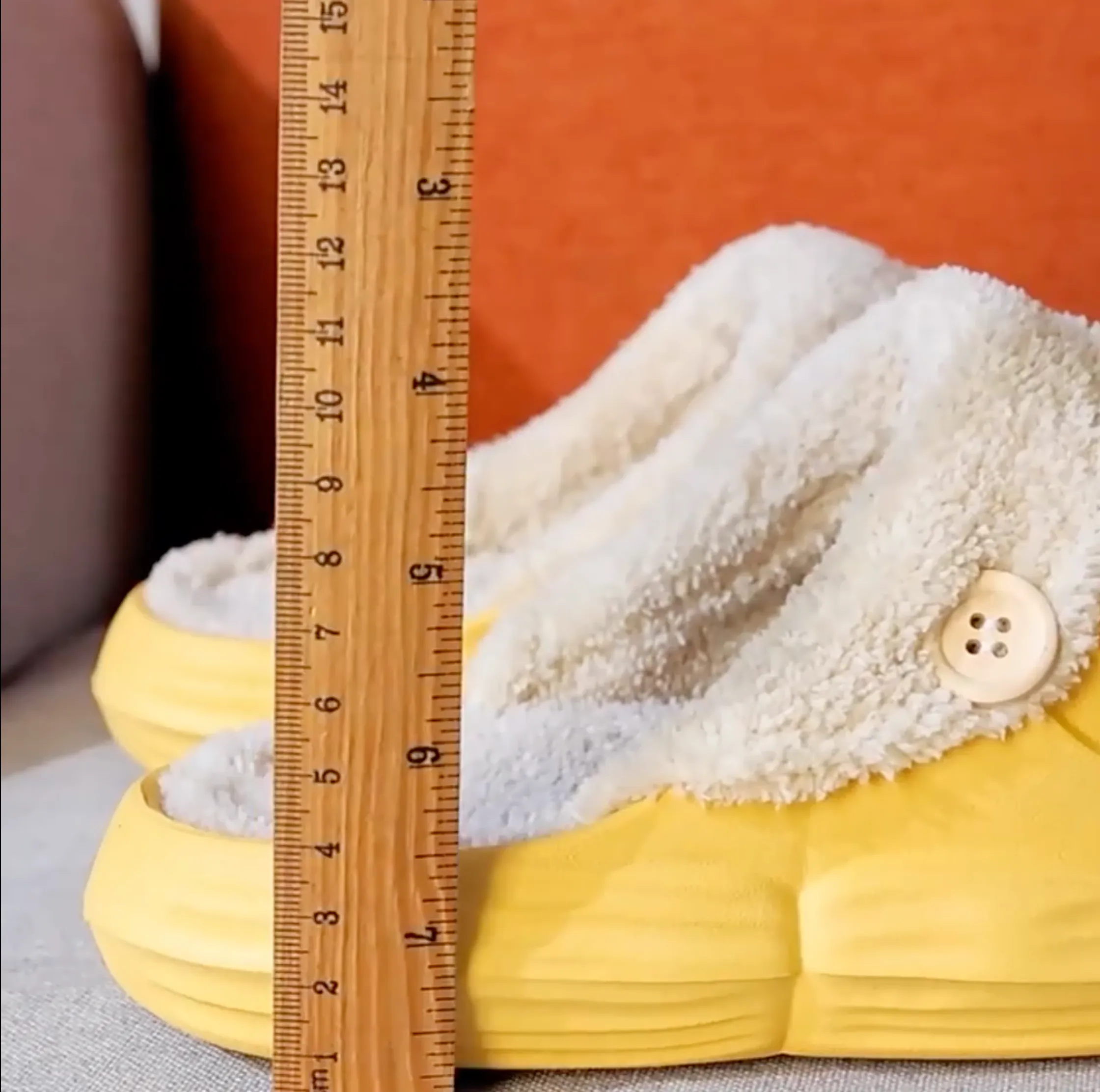 Cozy Fluffguard Yellow