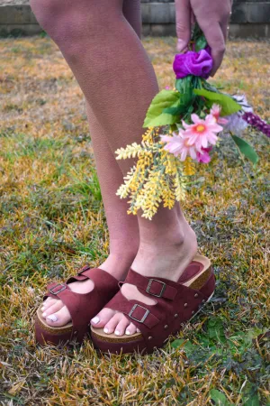 Elevate Platform Sandals- Rust