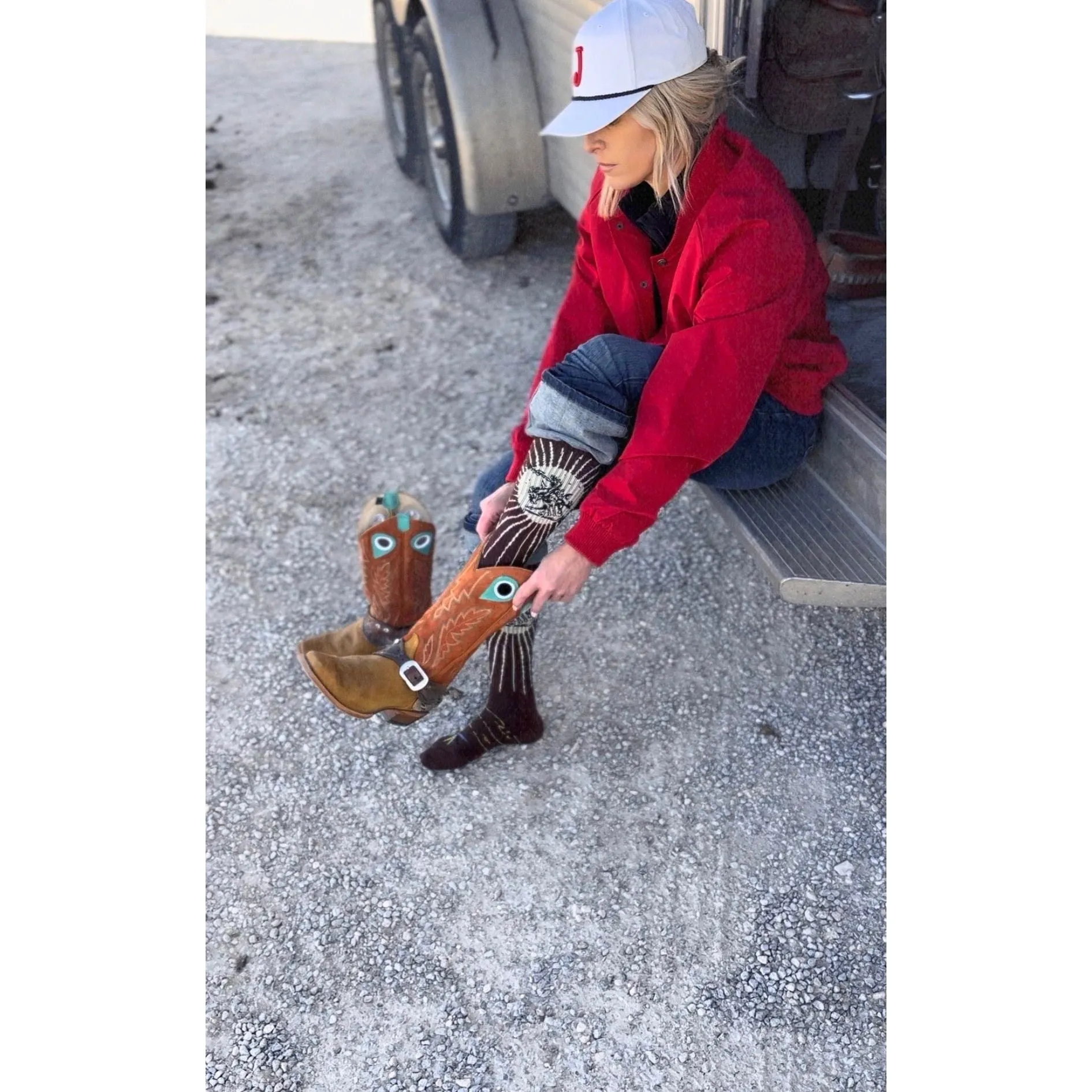 Fringe Bucking Brown Performance Socks
