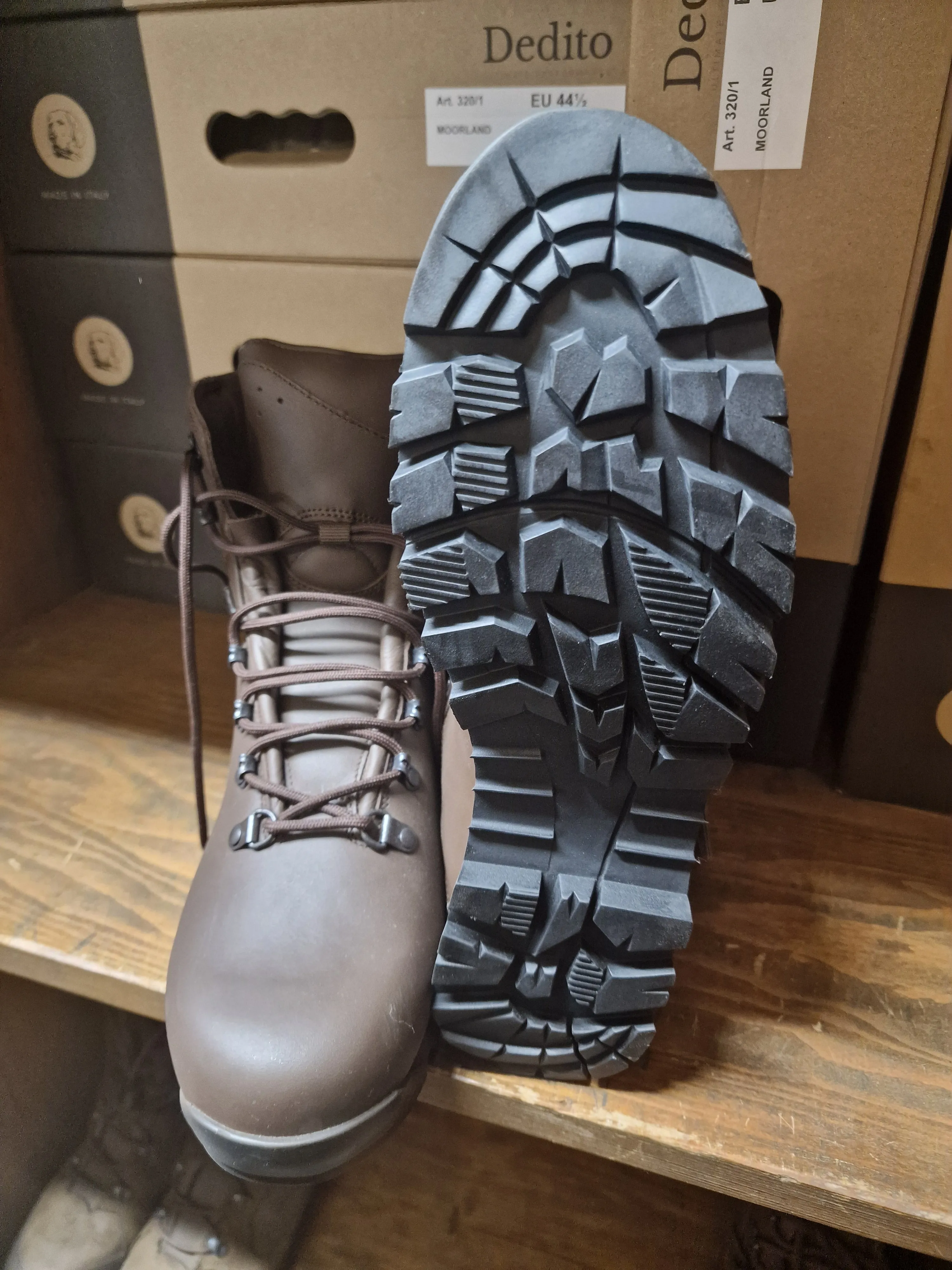 Iturri British Army Patrol boots latest issue brown leather