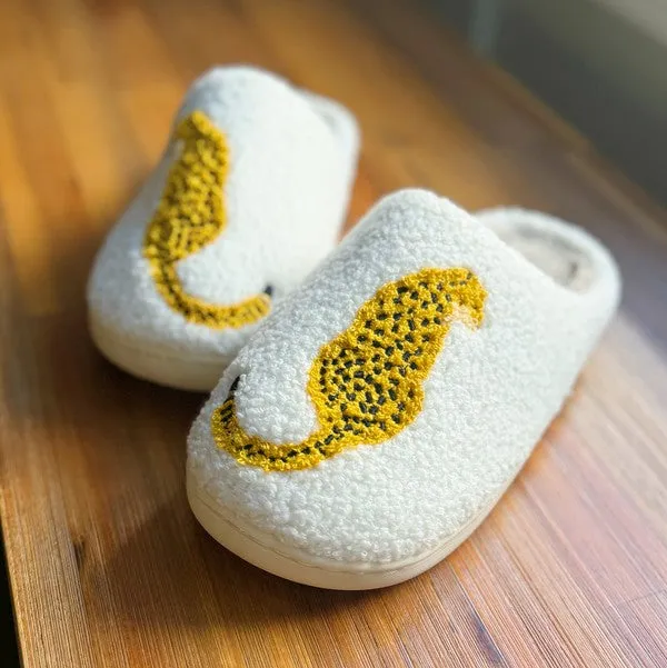 Kioni Cheetah Lounge Slippers – Fuzzy Cozy Slippers with Embroidery