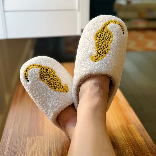 Kioni Cheetah Lounge Slippers – Fuzzy Cozy Slippers with Embroidery