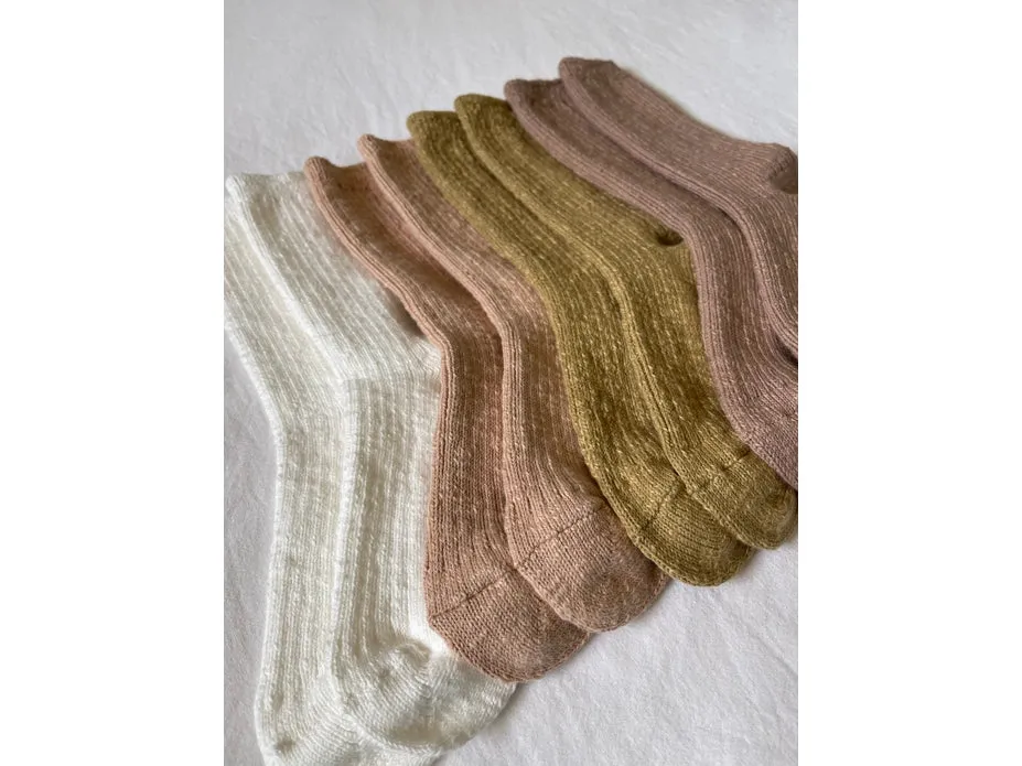 LE BON SHOPPE COTTAGE SOCKS || PEACHY KEEN