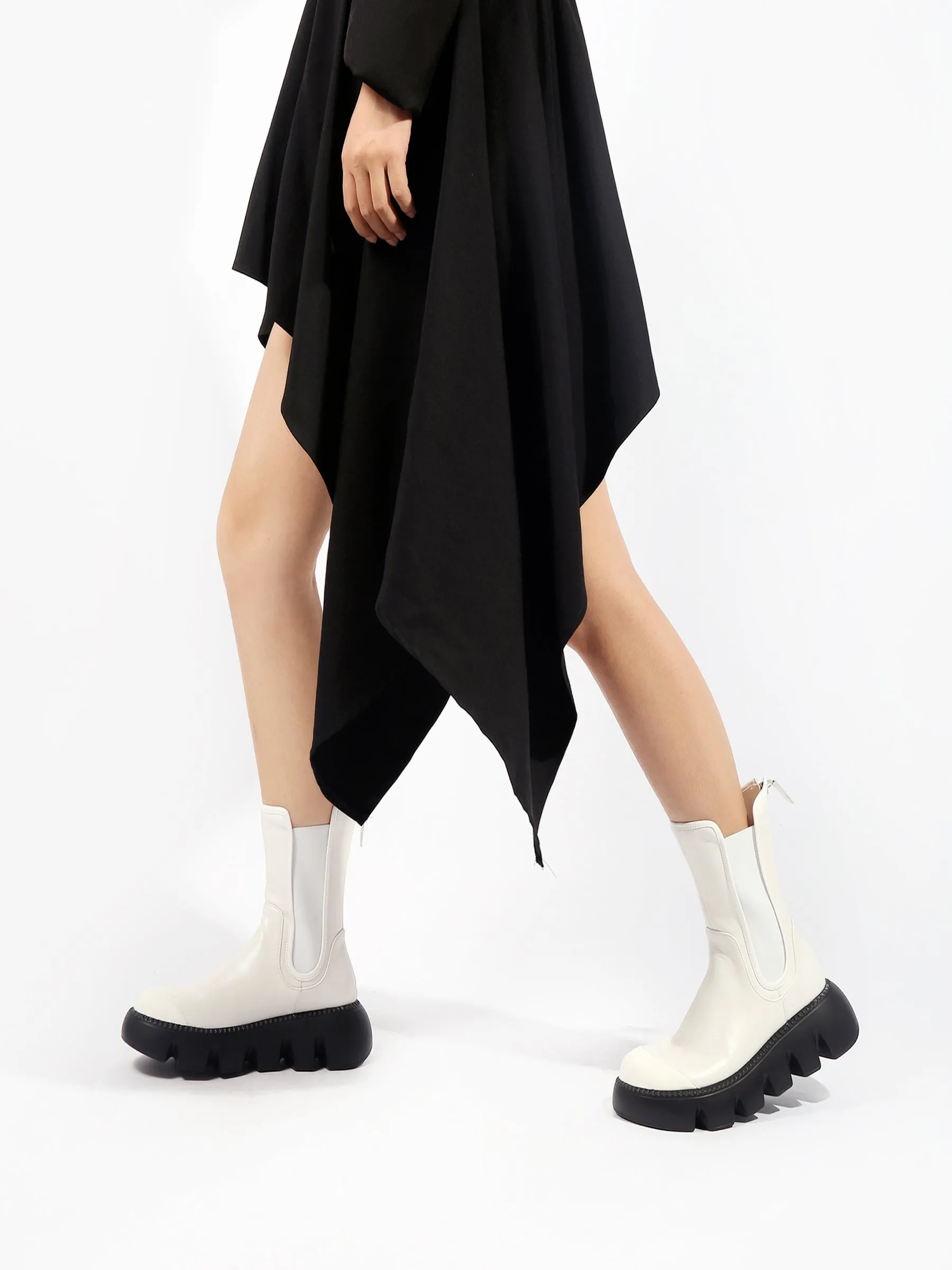 Lug Sole Leather Chelsea Boot - White