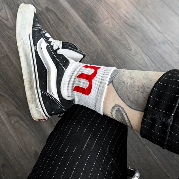 Magnum Logo Crew Socks (Sizes 3-12)