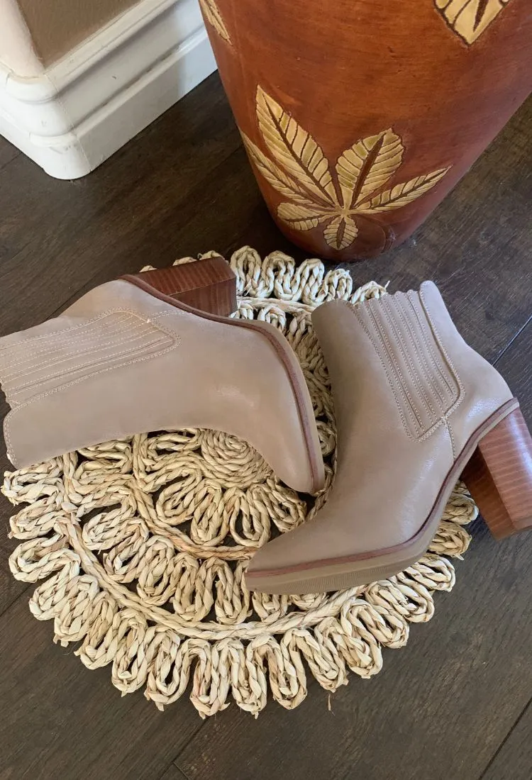 MIA Santos Suede Boots