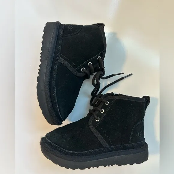 Neumel II Boot Size 10 kid’s worn once