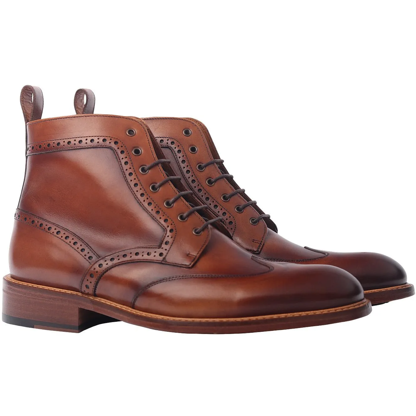 Second Sale: The Cruz Boot in Miel