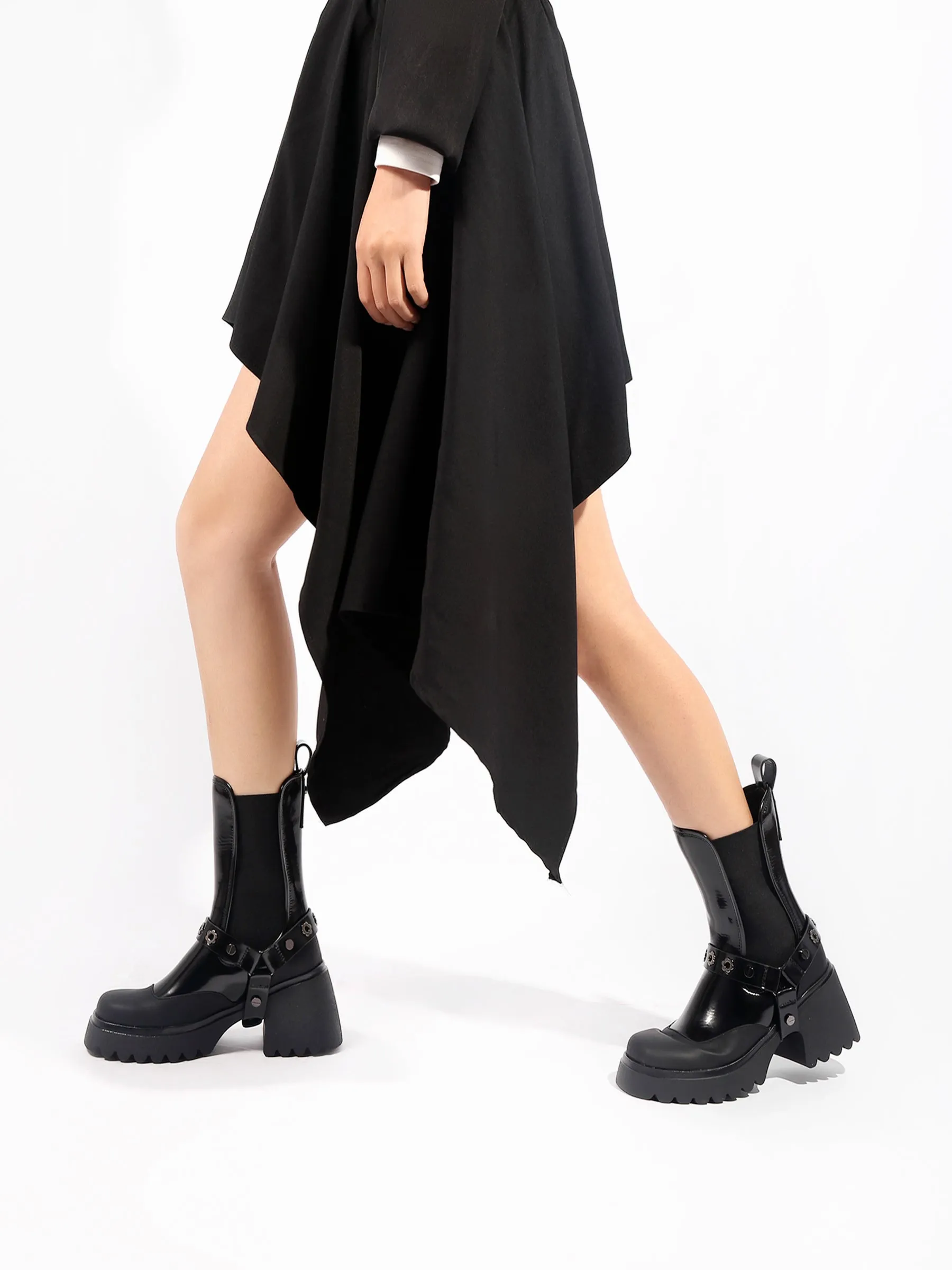 Strap Rivet Leather Chelsea Boot - Black