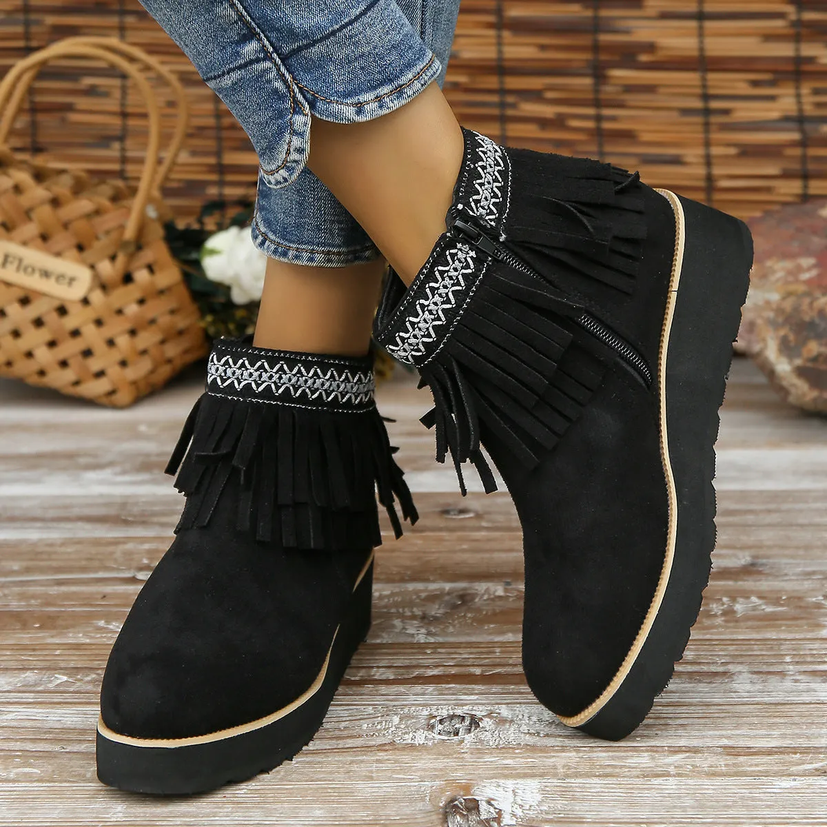 Supportive lightweight orthopedic footwear