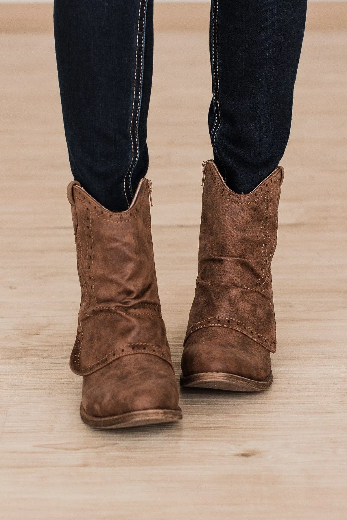 Very G B Don Boots- Tan
