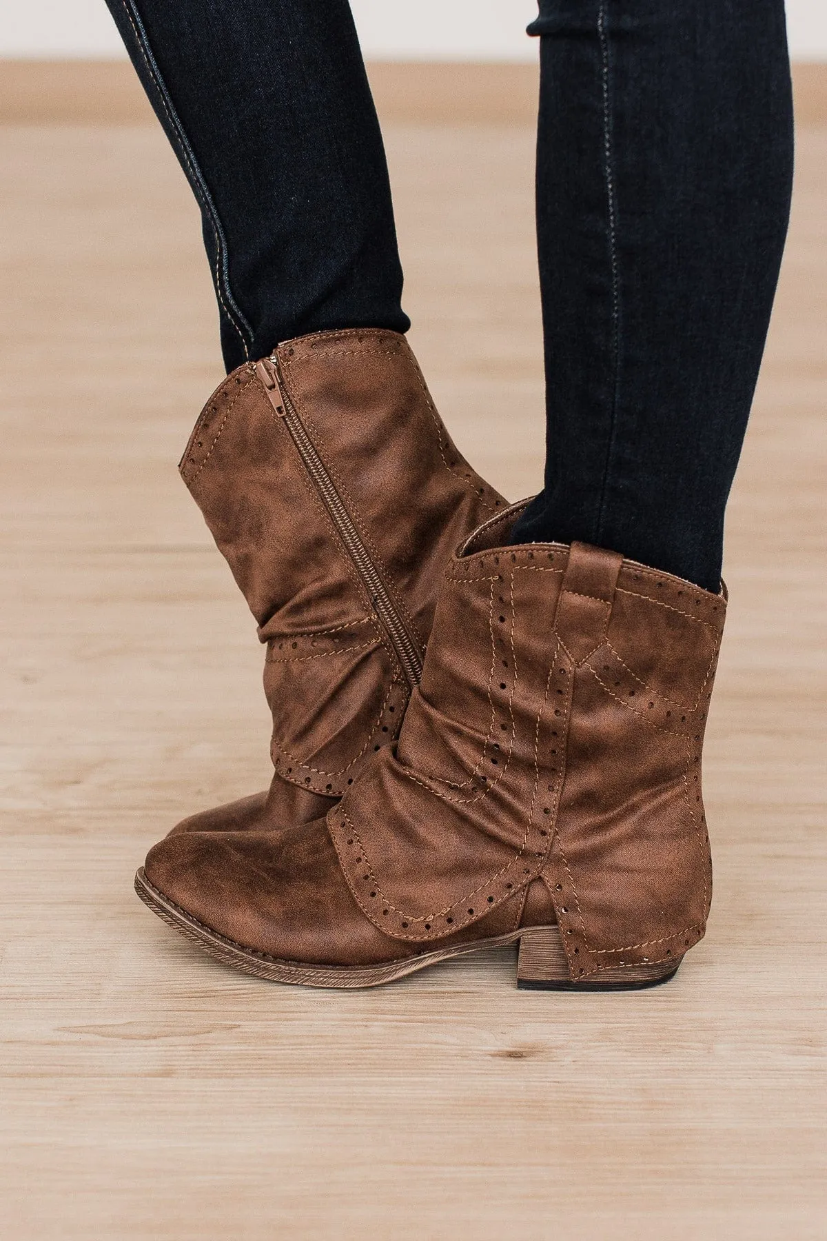 Very G B Don Boots- Tan